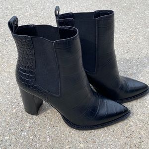 Vince Camuto Boots 8.5